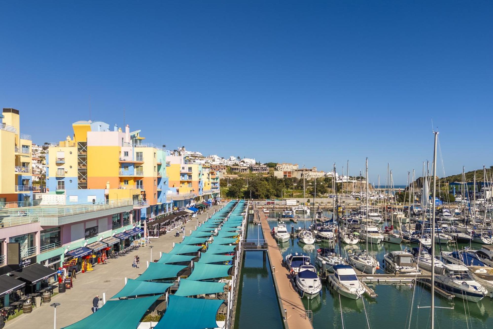 Marina Breeze Apartment With Pool - 900M From The Beach Albufeira Extérieur photo