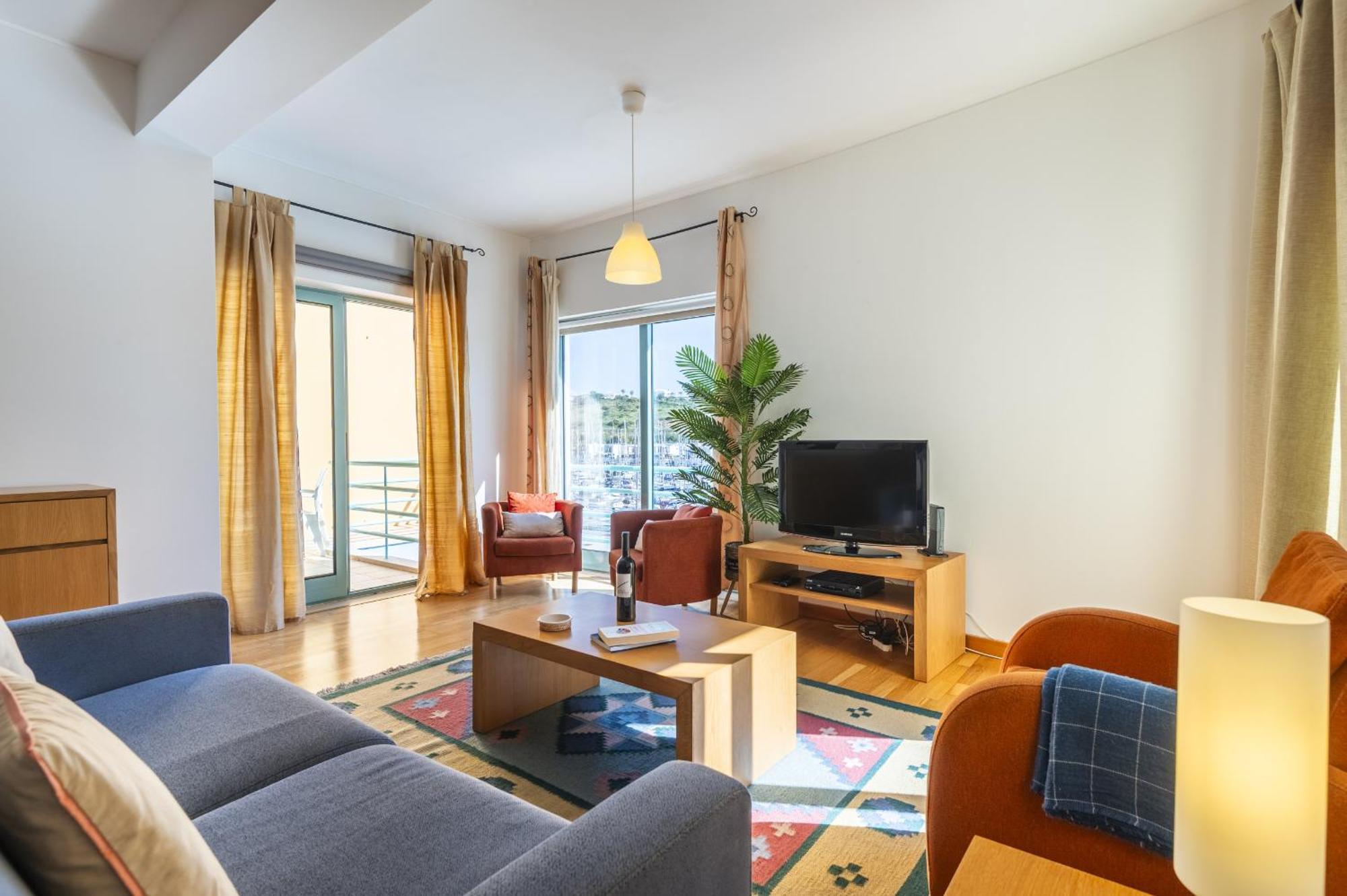 Marina Breeze Apartment With Pool - 900M From The Beach Albufeira Extérieur photo